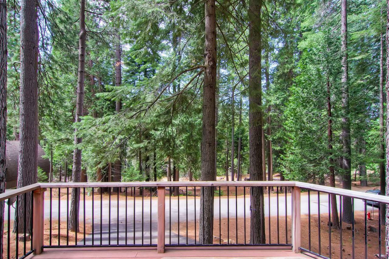 ヨセミテ・ウェスト Yosemite Crossroadsヴィラ エクステリア 写真